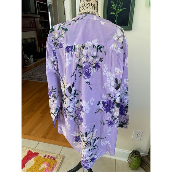 Roaman's Floral Y-Neck Pintuck Tunic - Picture 6 of 9